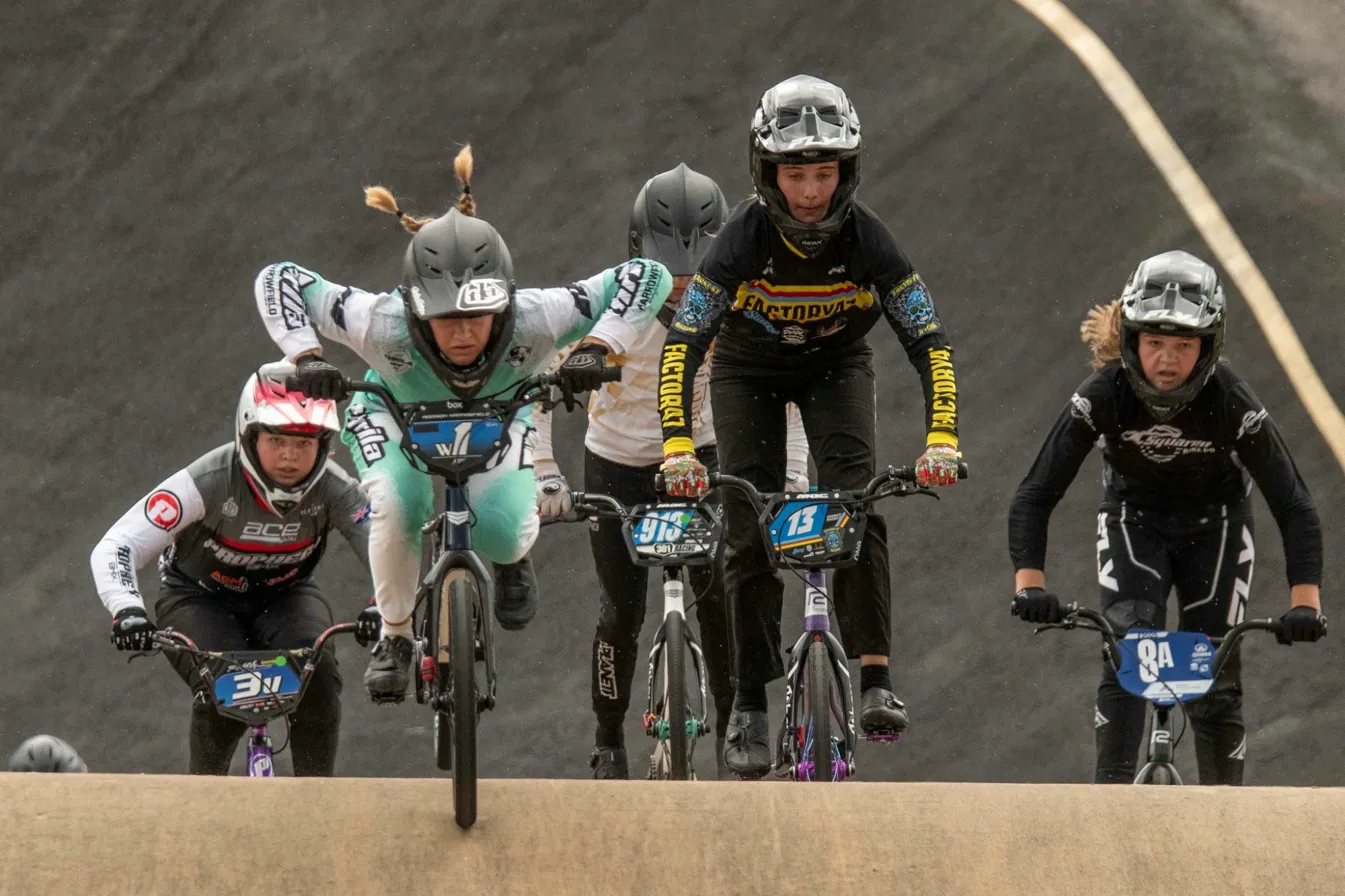 Elite riders racing